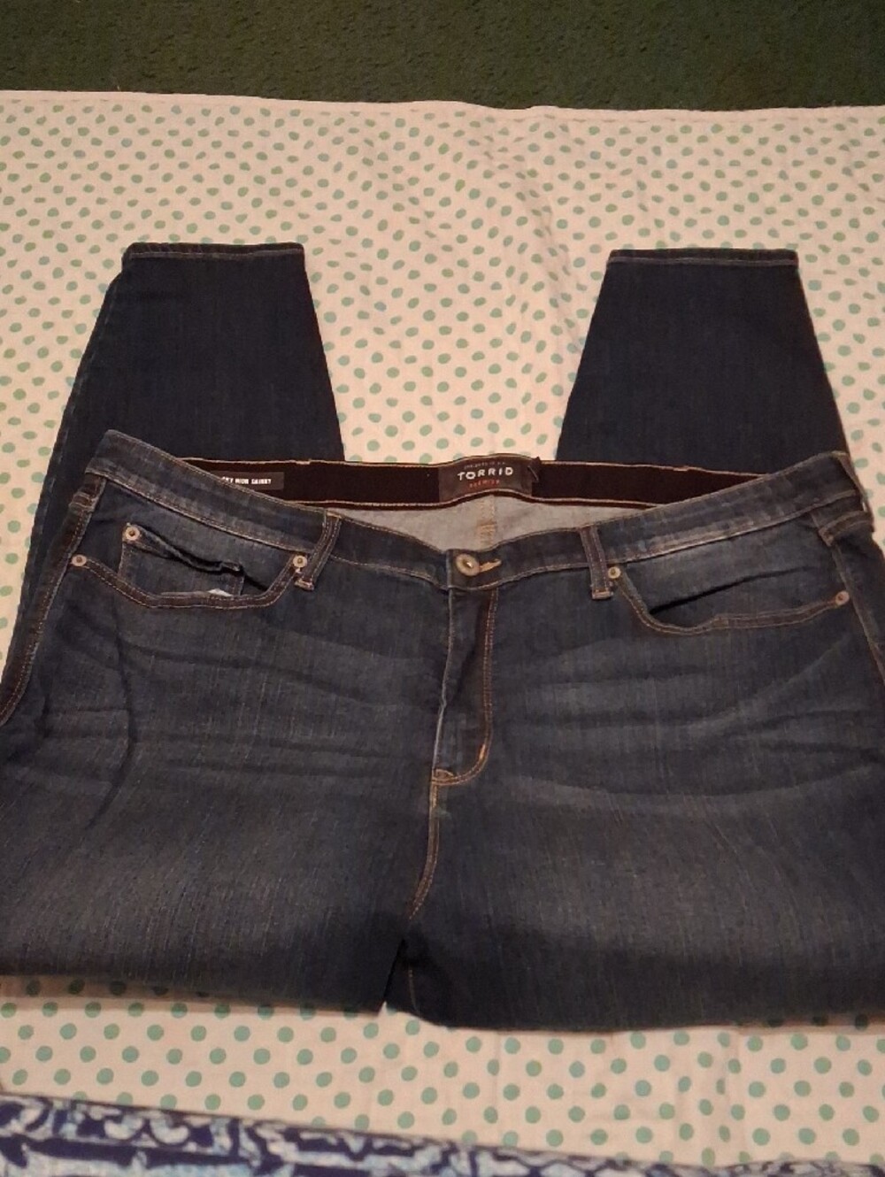 Torrid Dark Blue Stretch Skinny Jeans - Classic Five-Pocket Style SZ 24W